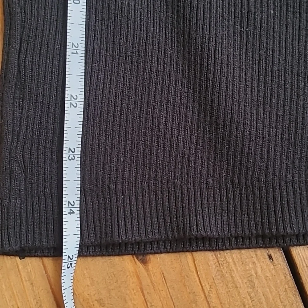Sleeveless Black Ribbed Mock Neck Sweater  NEVER WORN!!
